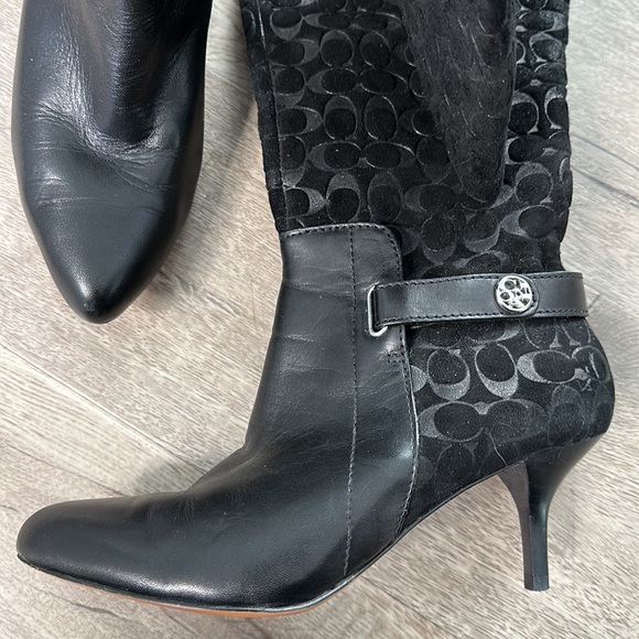 🎩 Coach pointed toe black boots size 6 embossed - Picture 1 of 11